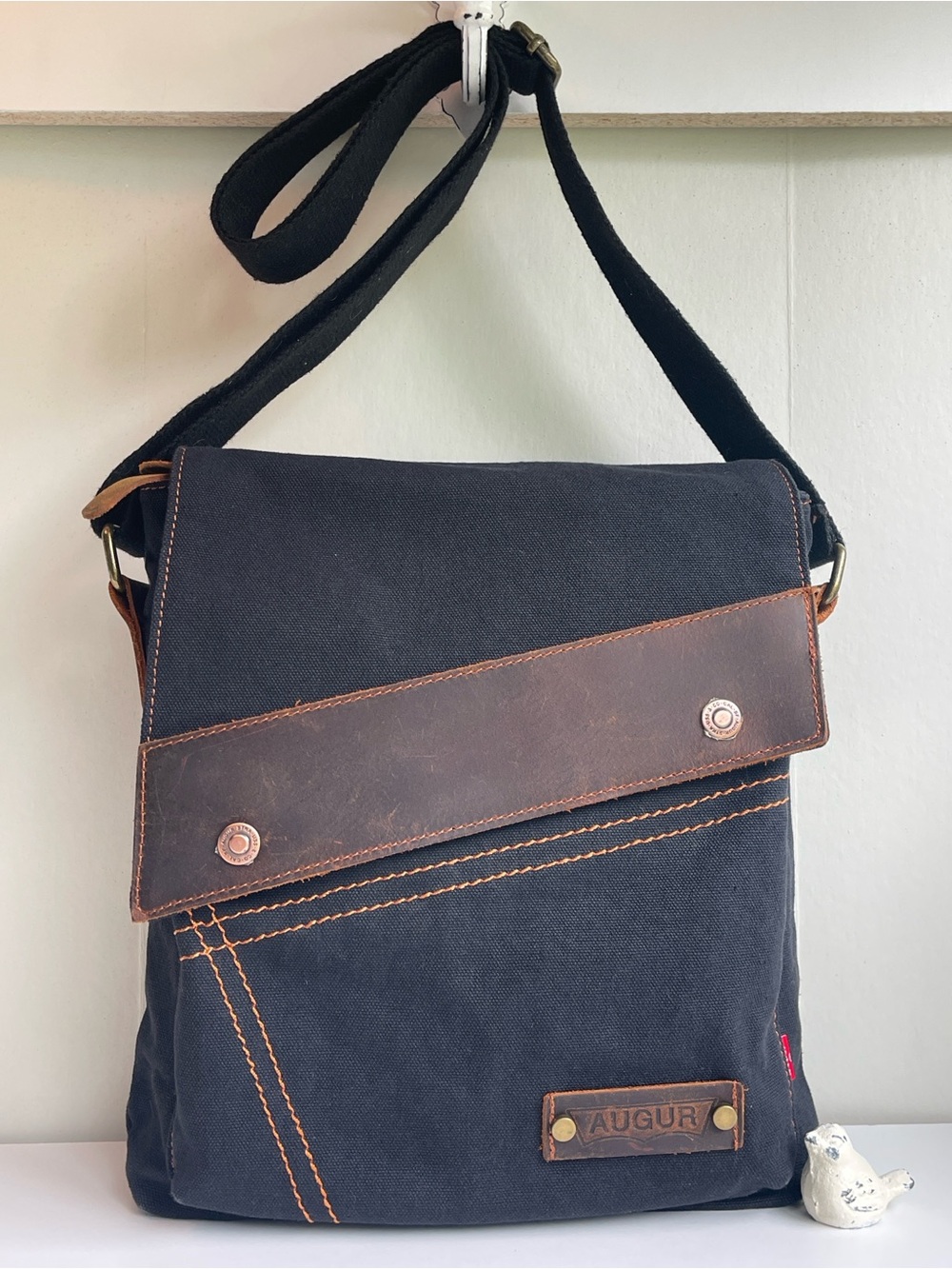 AUGUR Crossbody Bag